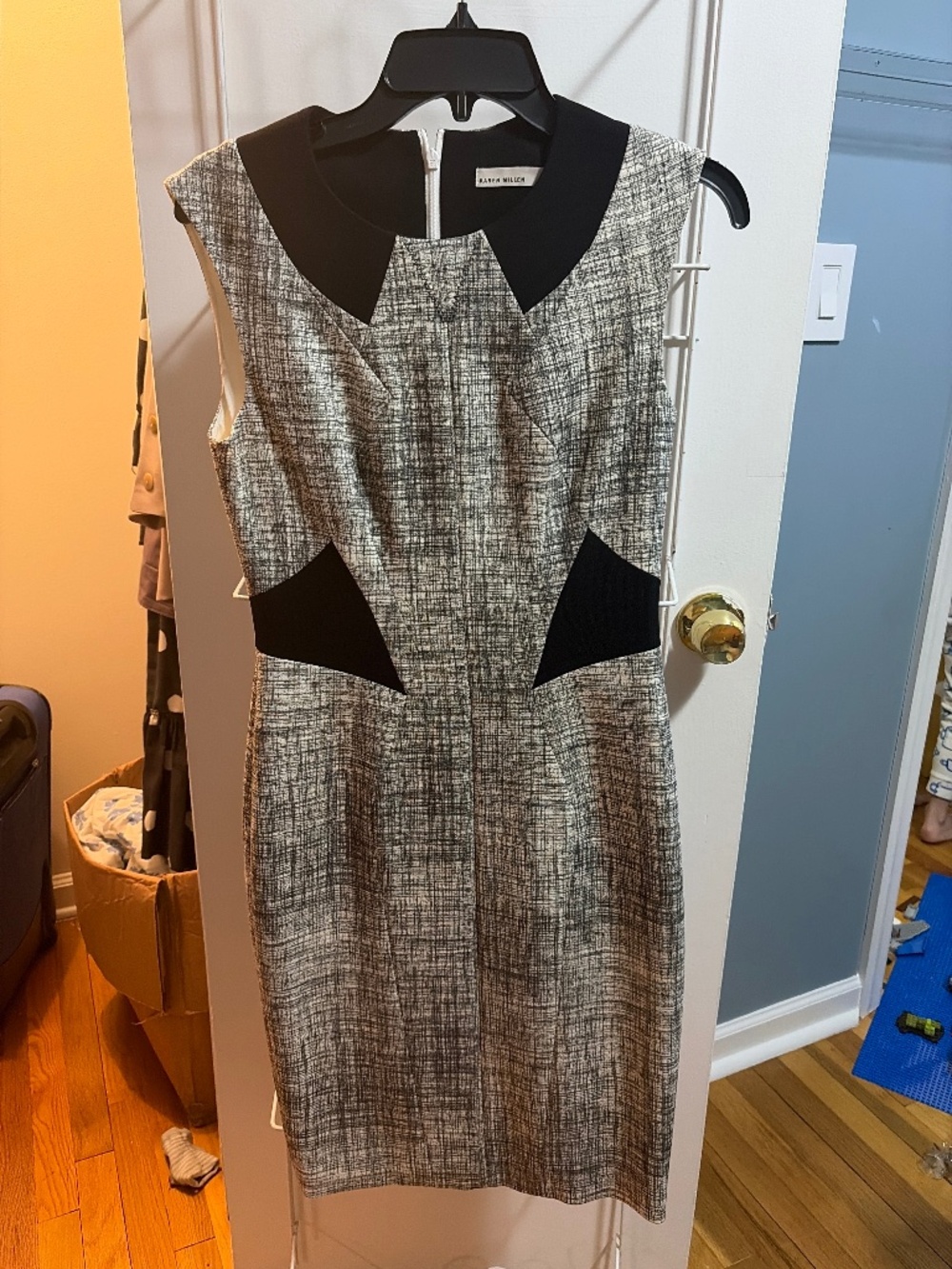 Dress - Picture 1 of 2